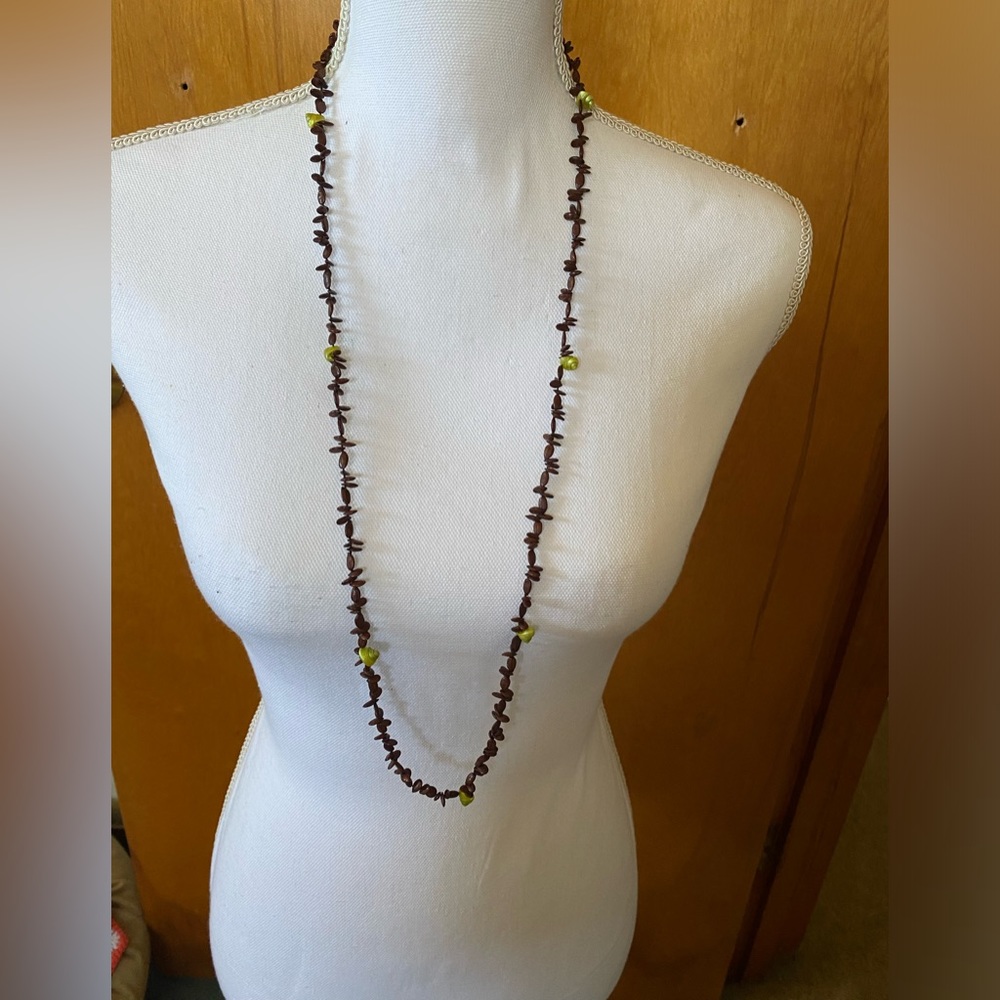 VTG Shell Necklace